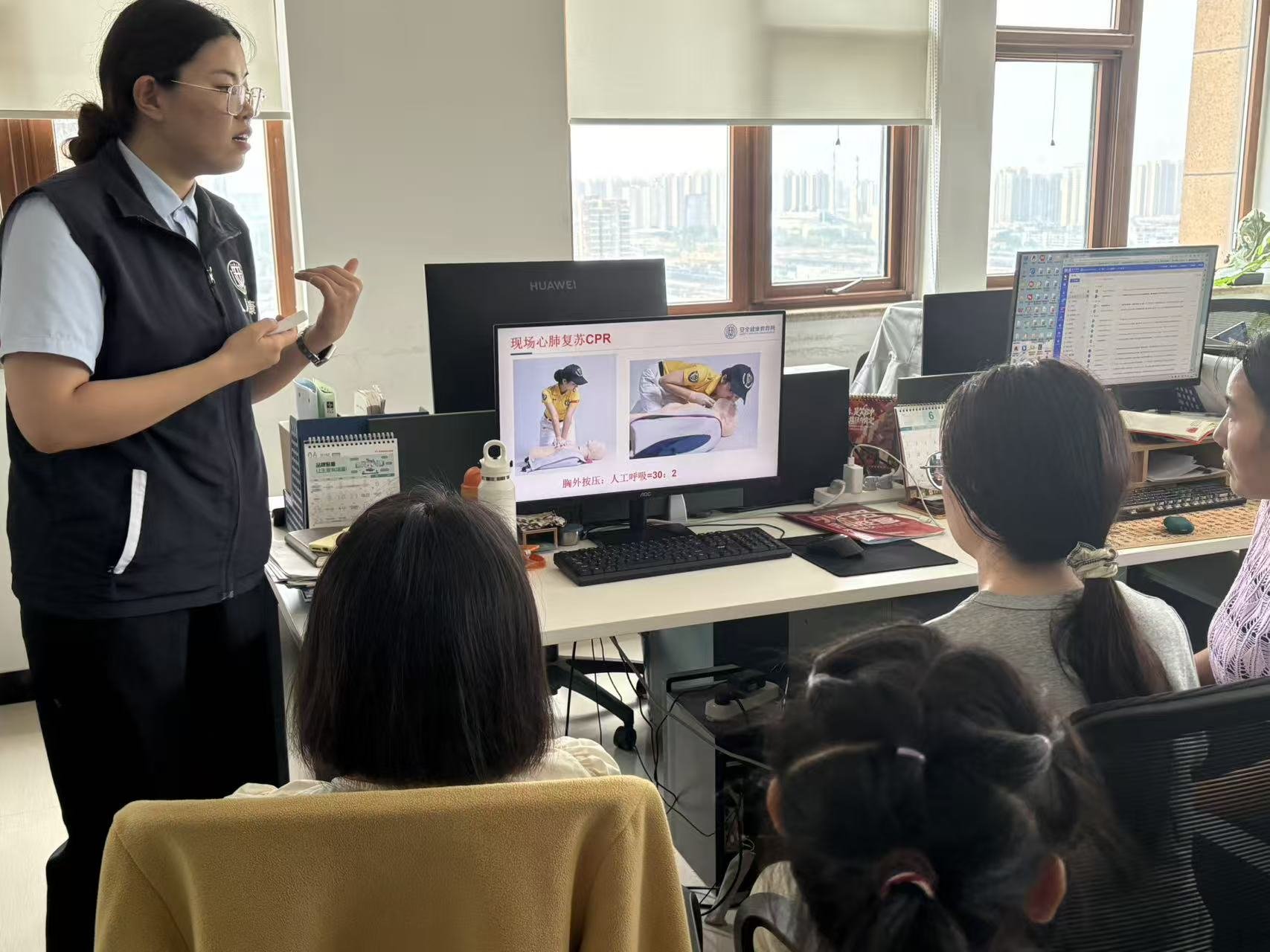 Enhancing Health Awareness and Building a Line of Defense for Life: Our Company Successfully Conducted Employee Health and First Aid Knowledge Training